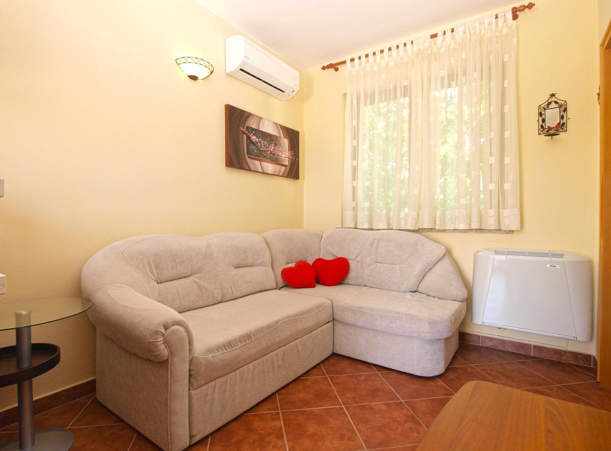 Apartments Mirjana 1655 坎法奈尔 外观 照片